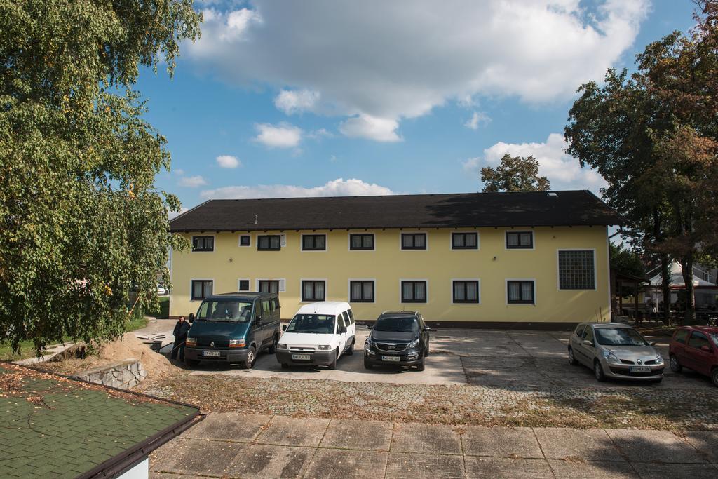 Hostel M Maribor Dış mekan fotoğraf